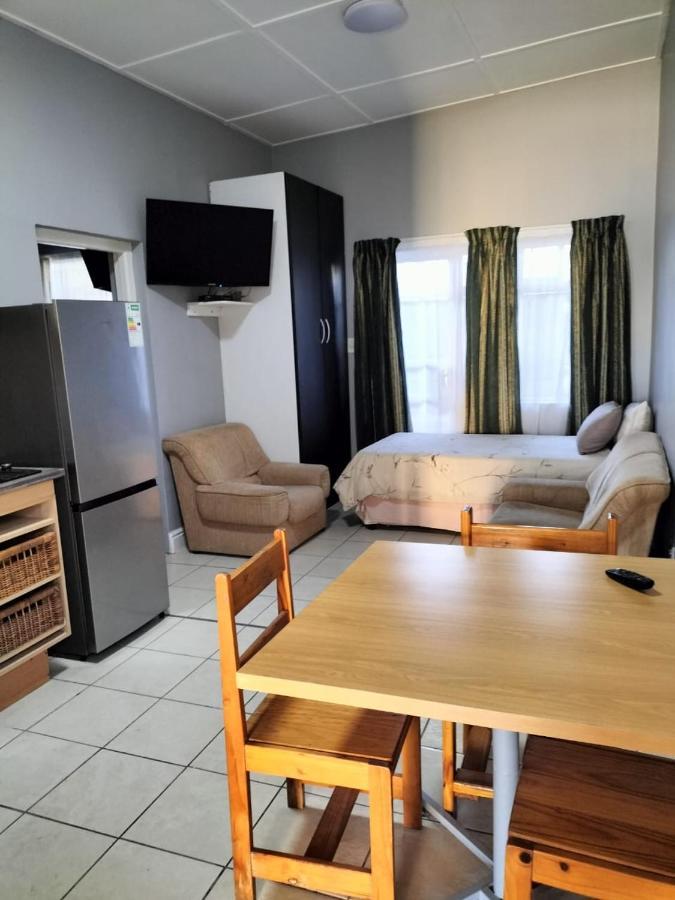 Port Elizabeth Apartment Exteriör bild